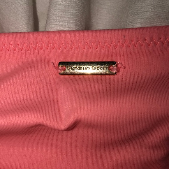 Victoria’s Secret cheeky bikini bottom - Picture 3 of 3